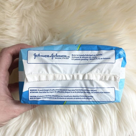 Vintage Stayfree Sealed New Maxi Pads Film TV Prop 2000s Sealed English Francois - Picture 6 of 6